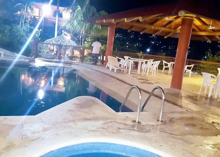 Hotel El Capricho 4*